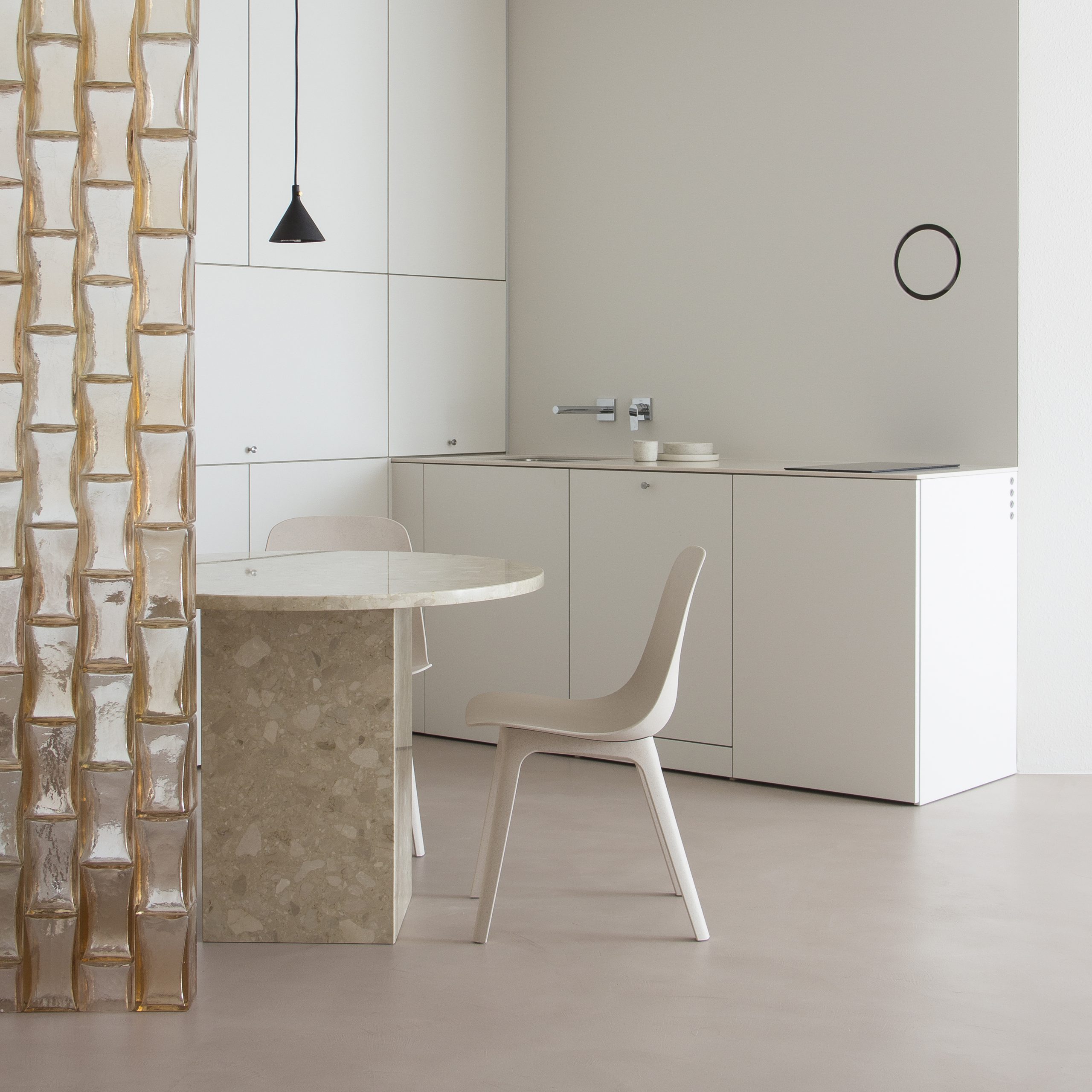 PASICHNA apartment by ARMZ studio