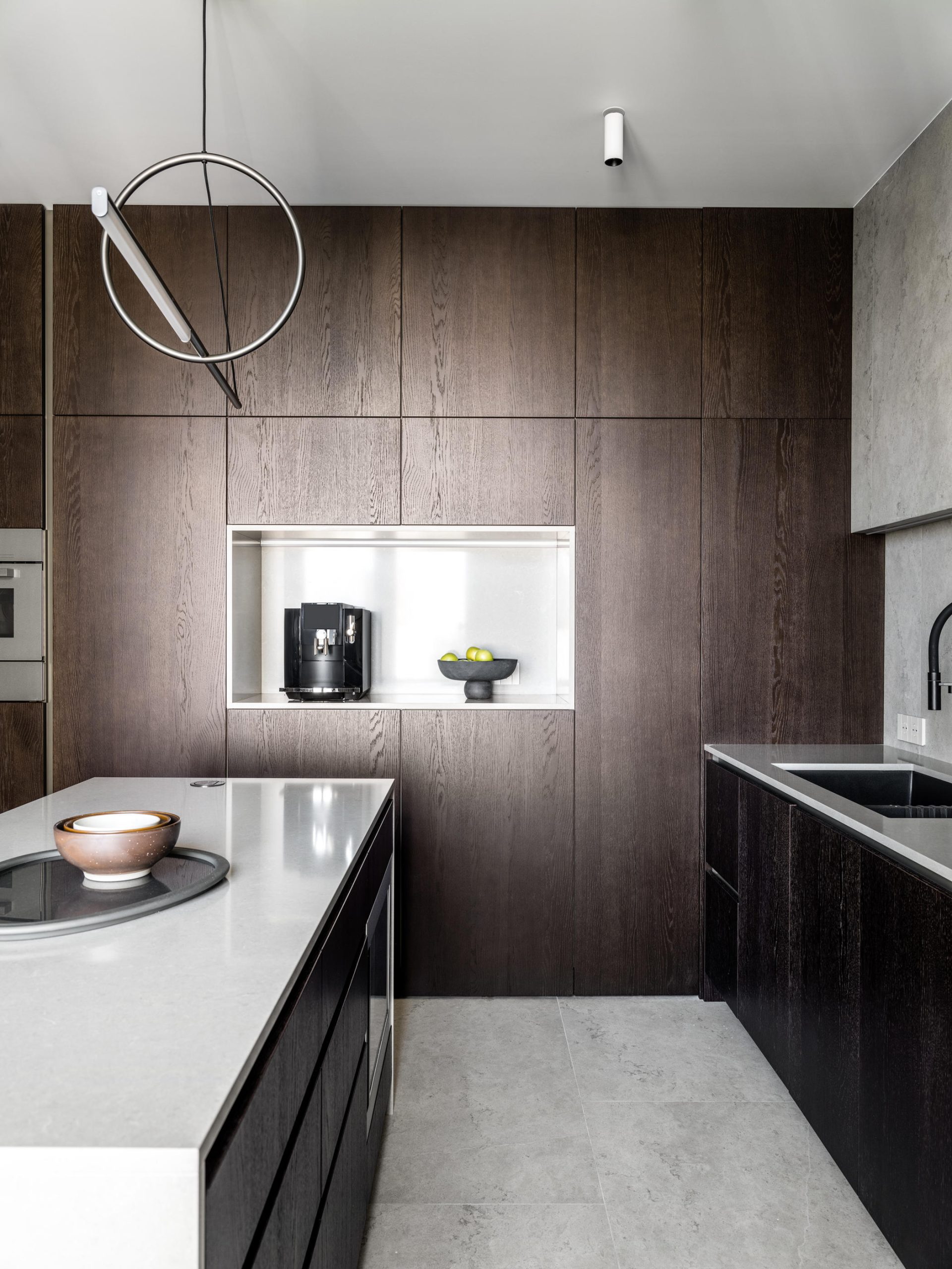 Picture of Wooden textures and green shades: 170 sq. m apartment in Moscow ...