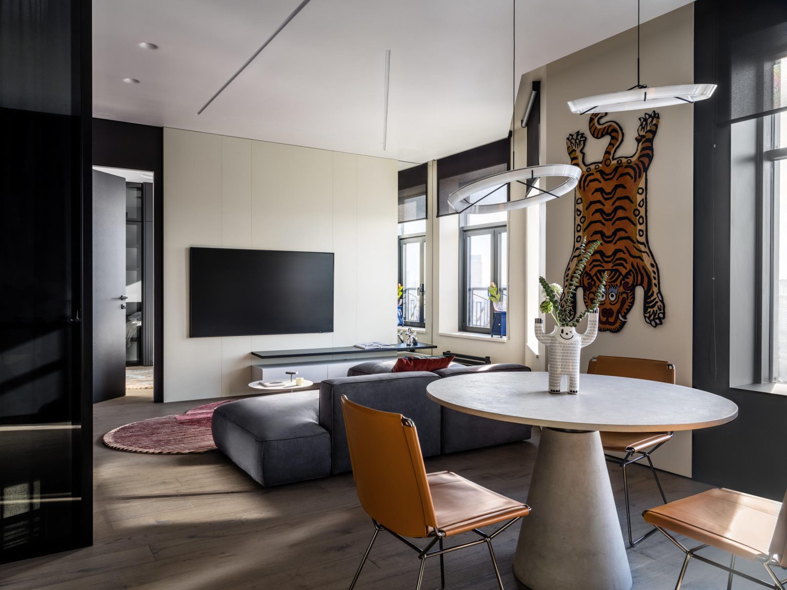 An apartment with a glass home office for a bachelor by Alexander ...