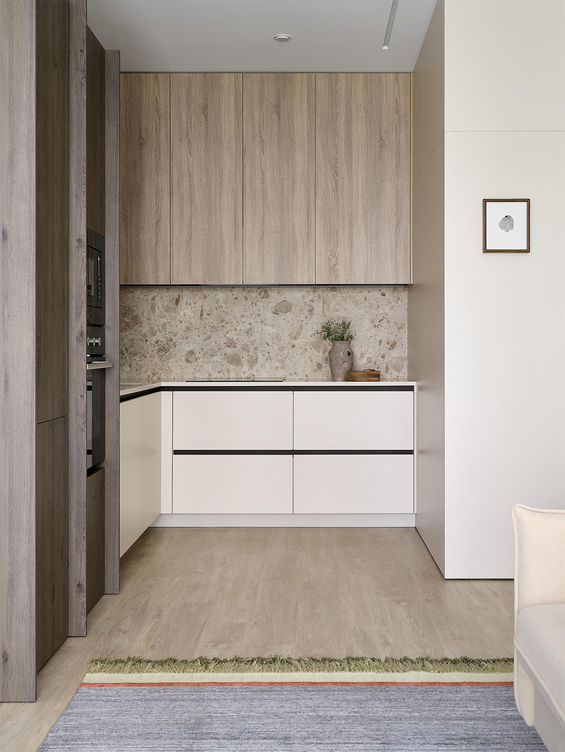 Tranquil, cozy, and easy-customizable beige 79 m2 apartment with a walk ...