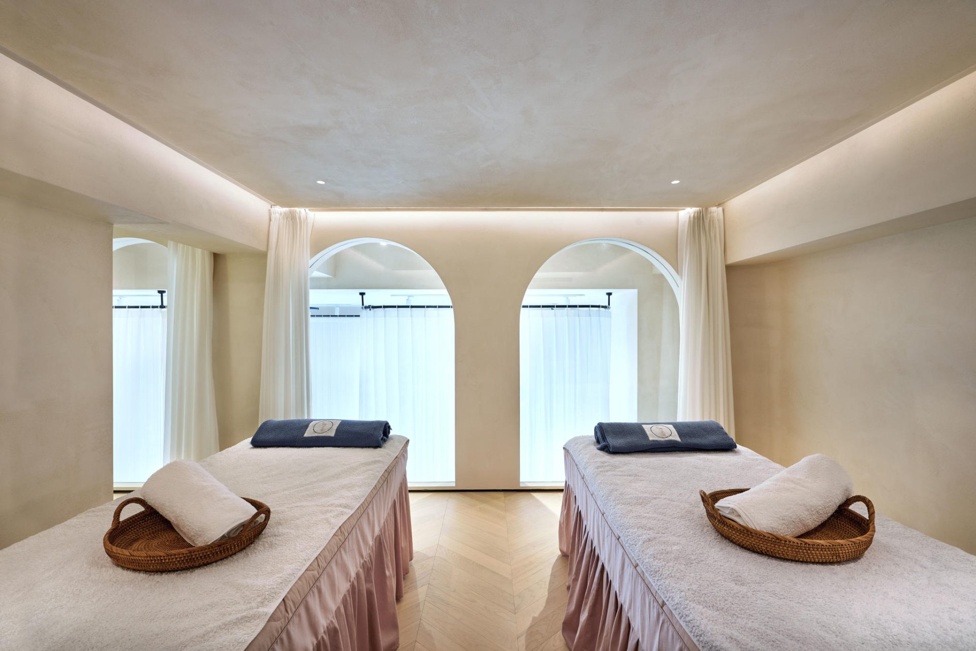 duo-workshop-beauty-salon-by-riccardo-rubelli-architetto