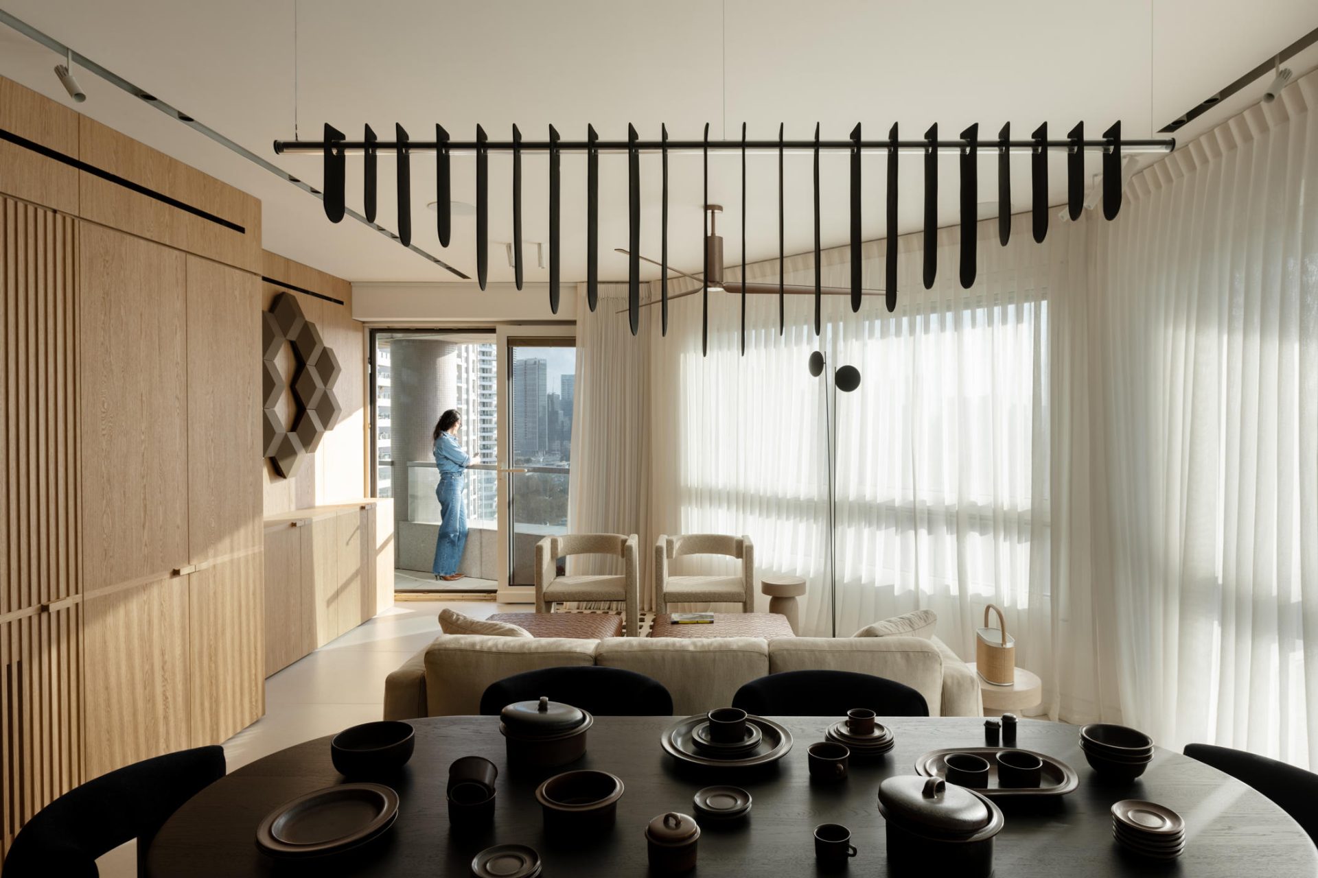 the-tel-aviv-apartment-adapted-for-the-most-fascinating-client-ever-by-vaturi-design-studio