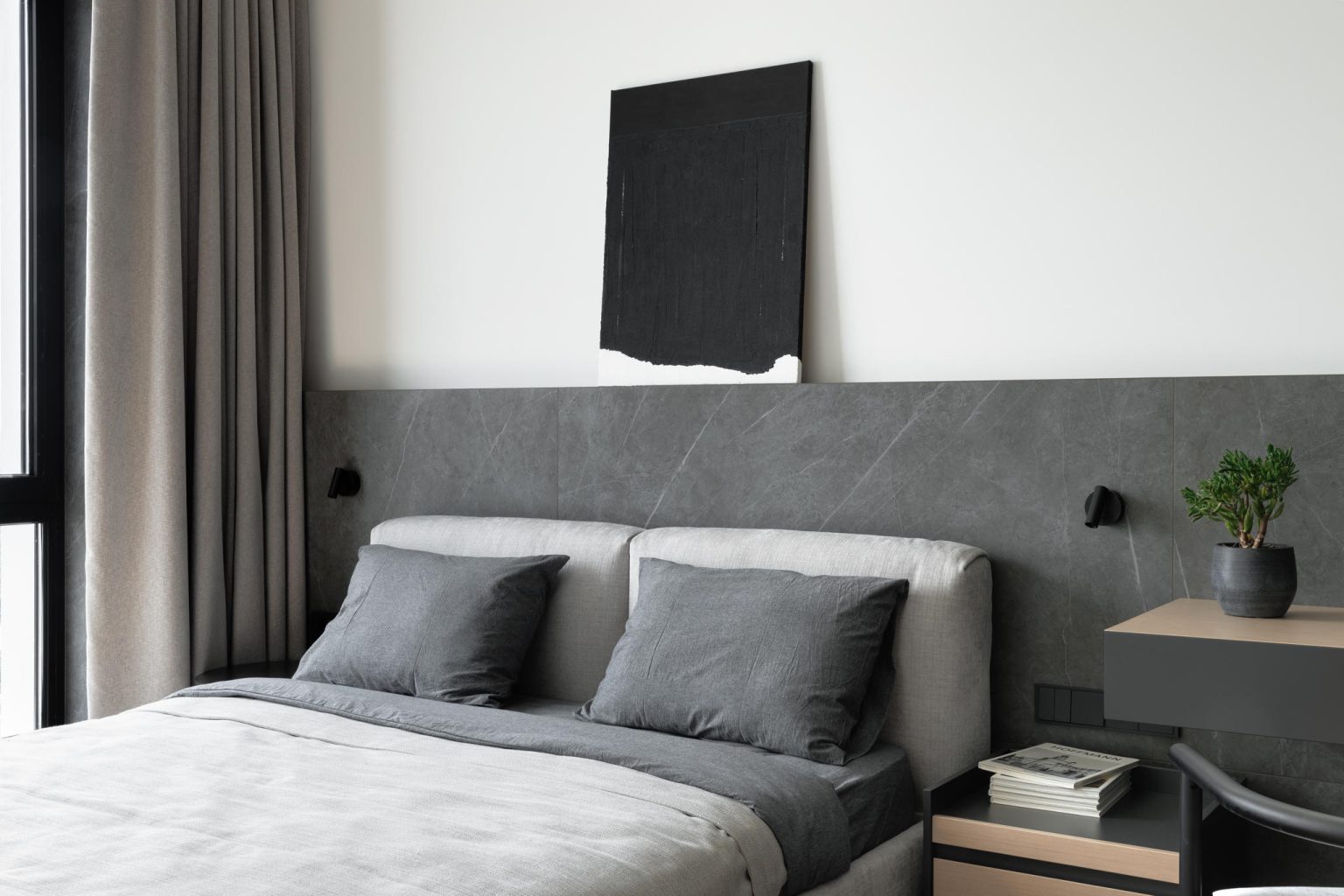 One-room apartment with a “smart” layout, large kitchen and a view of ...