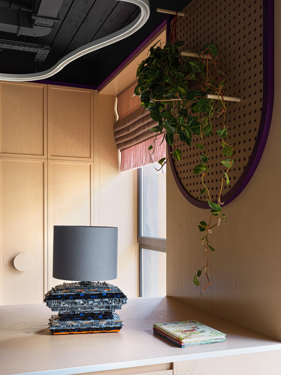 Planeta Design Showroom by QuatroBase Studio - Interior Design ...