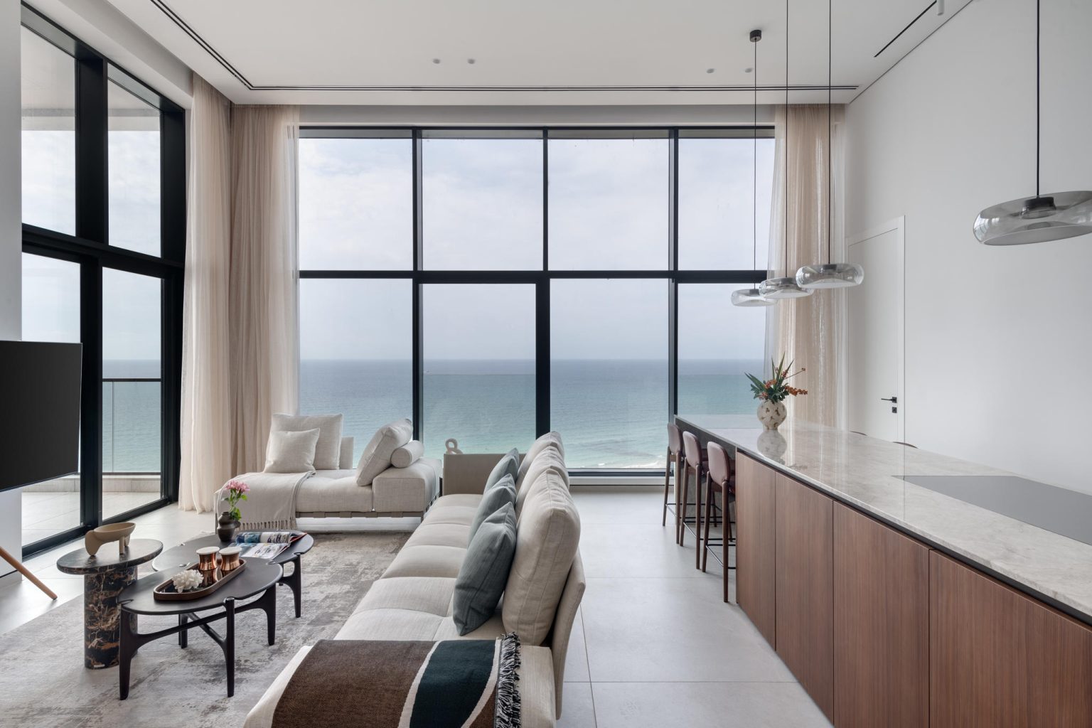 Photo inspiration: Textured Coastal Apartment Design Inspiration Reference: Blue Bay Sea View Apartment Design By Dudu Cohen