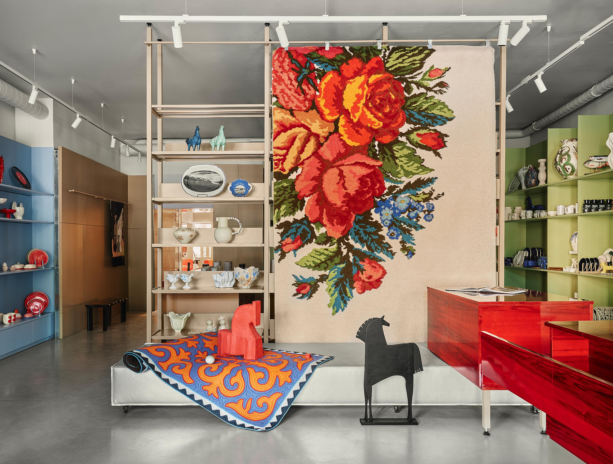 LOСALY store by DA Bureau