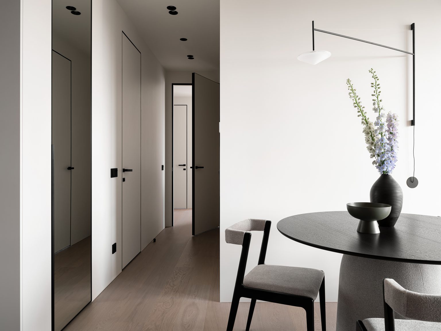 Warm Minimalism: a Sanctuary to Recharge by Alexander Tischler ...
