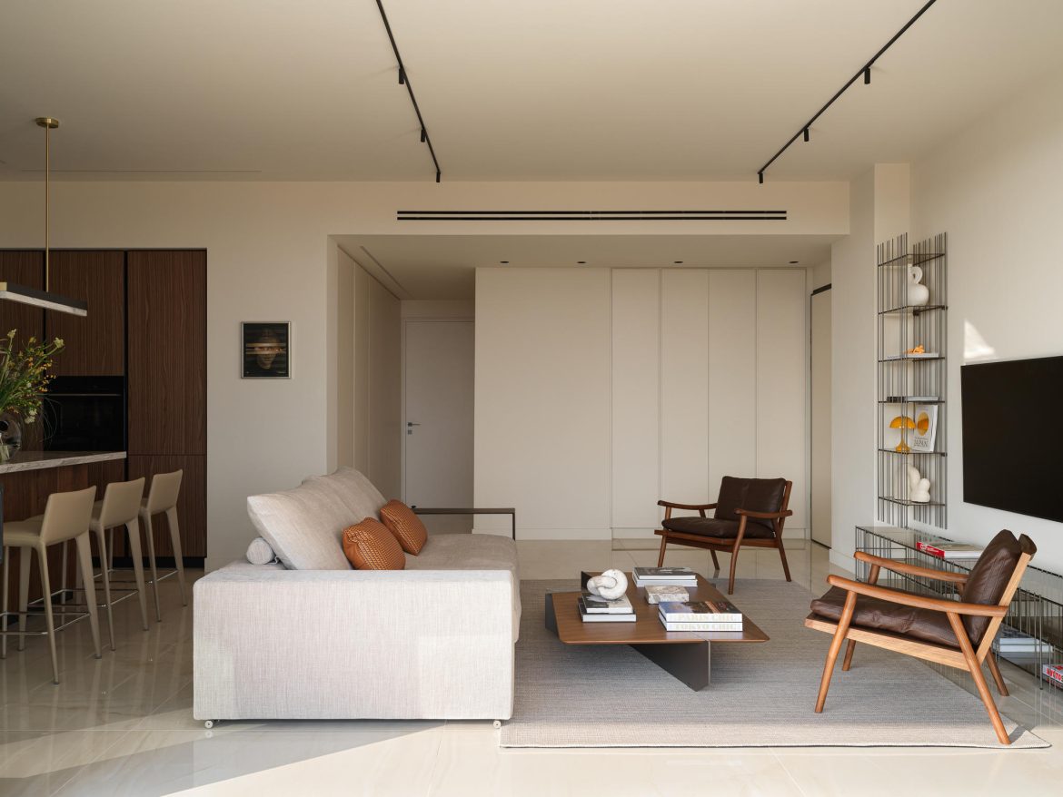 A 71 m² Apartment in Limassol, Cyprus by OLGA GUSAROVA INTERIOR ...